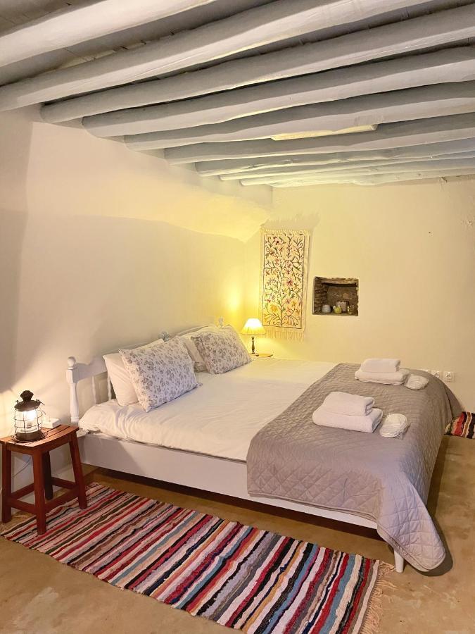 Lámira The Walnut Tree - Cycladic Getaway With Sea Views By Explore Andros מראה חיצוני תמונה